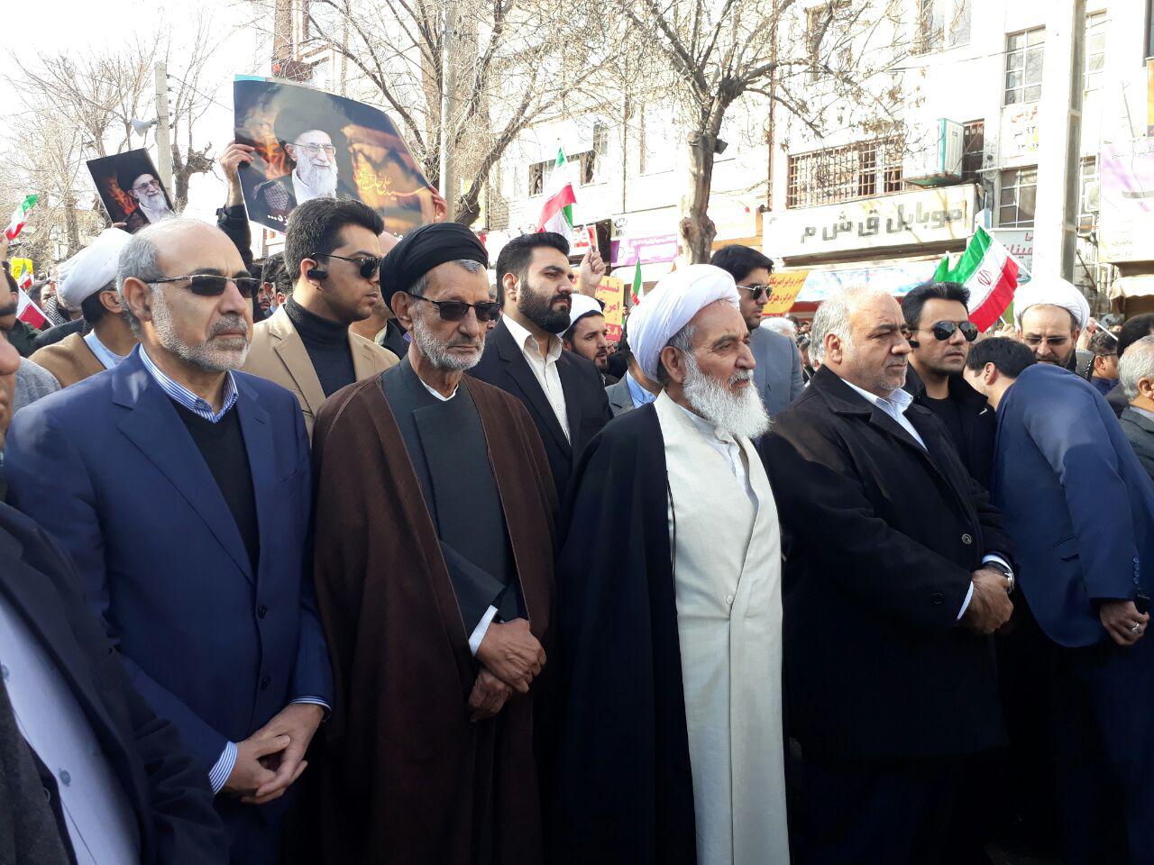 مردم بهترين مدافع و پشتيبان انقلاب هستند/برخورد قاطع دستگاه قضايي با عوامل ناامني