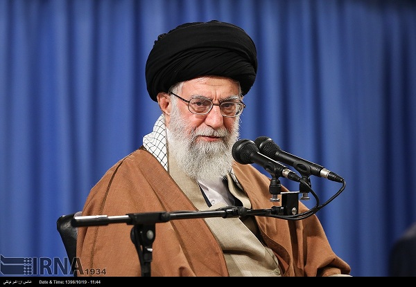 Irans Revolutionsführer warnt vor feindlichen Gegnern Irans Revolutionsführer warnt vor feindlichen Gegnern