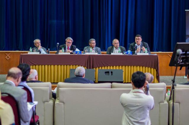 Malaysian scholar hails Iran as strong, influential country Malaysian scholar hails Iran as strong, influential country
