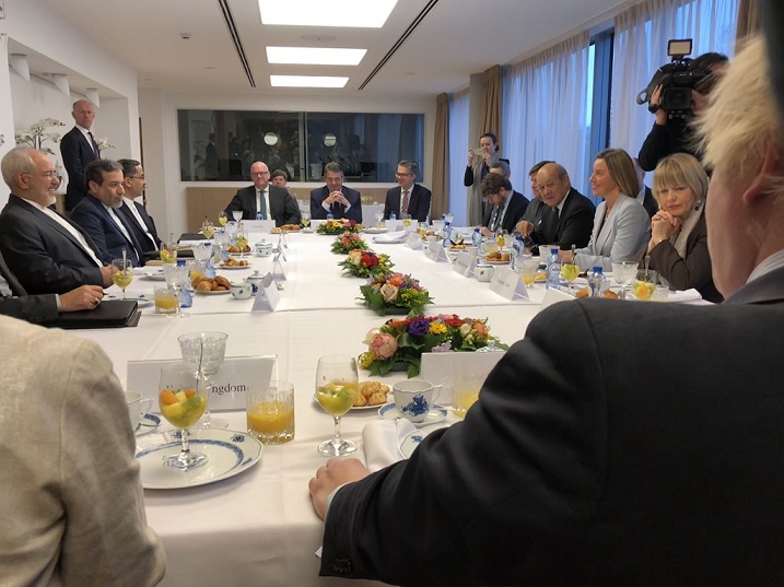 EU unterstützt wieder Atomabkommen mit Iran EU unterstützt wieder Atomabkommen mit Iran