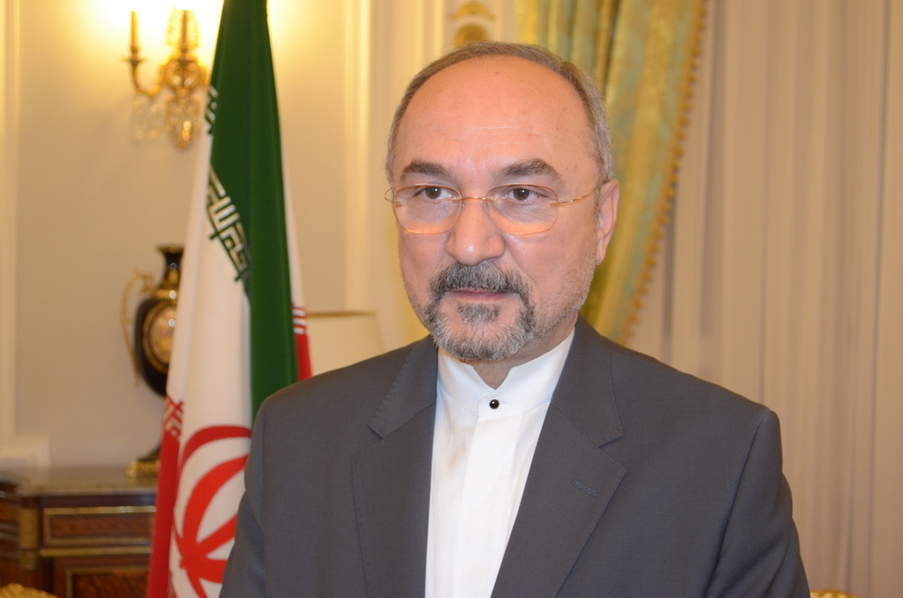 5-Milliarden-Euro-Deal mit Italien zeigt die EU-Entschlossenheit zur Zusammenarbeit mit Iran 5-Milliarden-Euro-Deal mit Italien zeigt die EU-Entschlossenheit zur Zusammenarbeit mit Iran