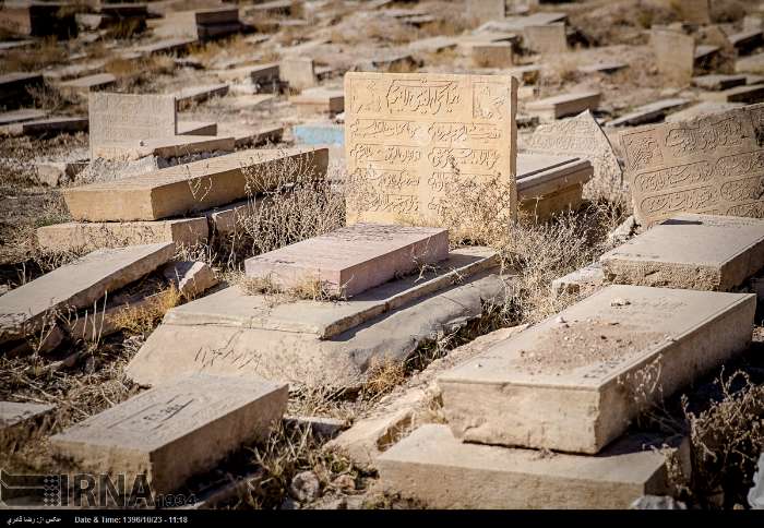 گورستان دارالسلام شیراز احیا می‌شود، نه تخریب