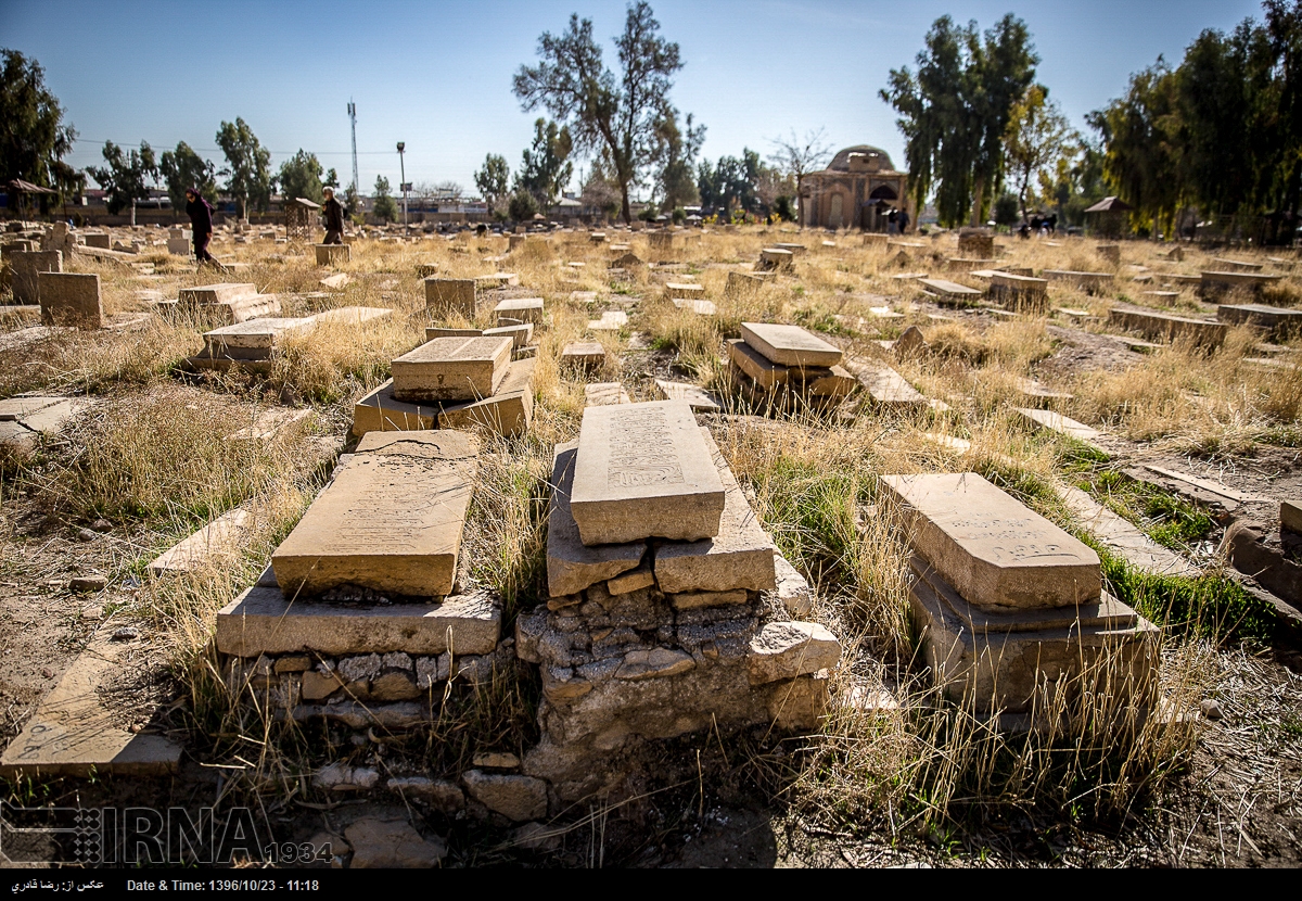 گورستان دارالسلام شیراز احیا می‌شود، نه تخریب