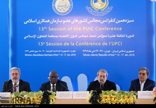 Irans Parlamentspräsident kritisiert Trumps verächtliche Äußerungen Irans Parlamentspräsident kritisiert Trumps verächtliche Äußerungen