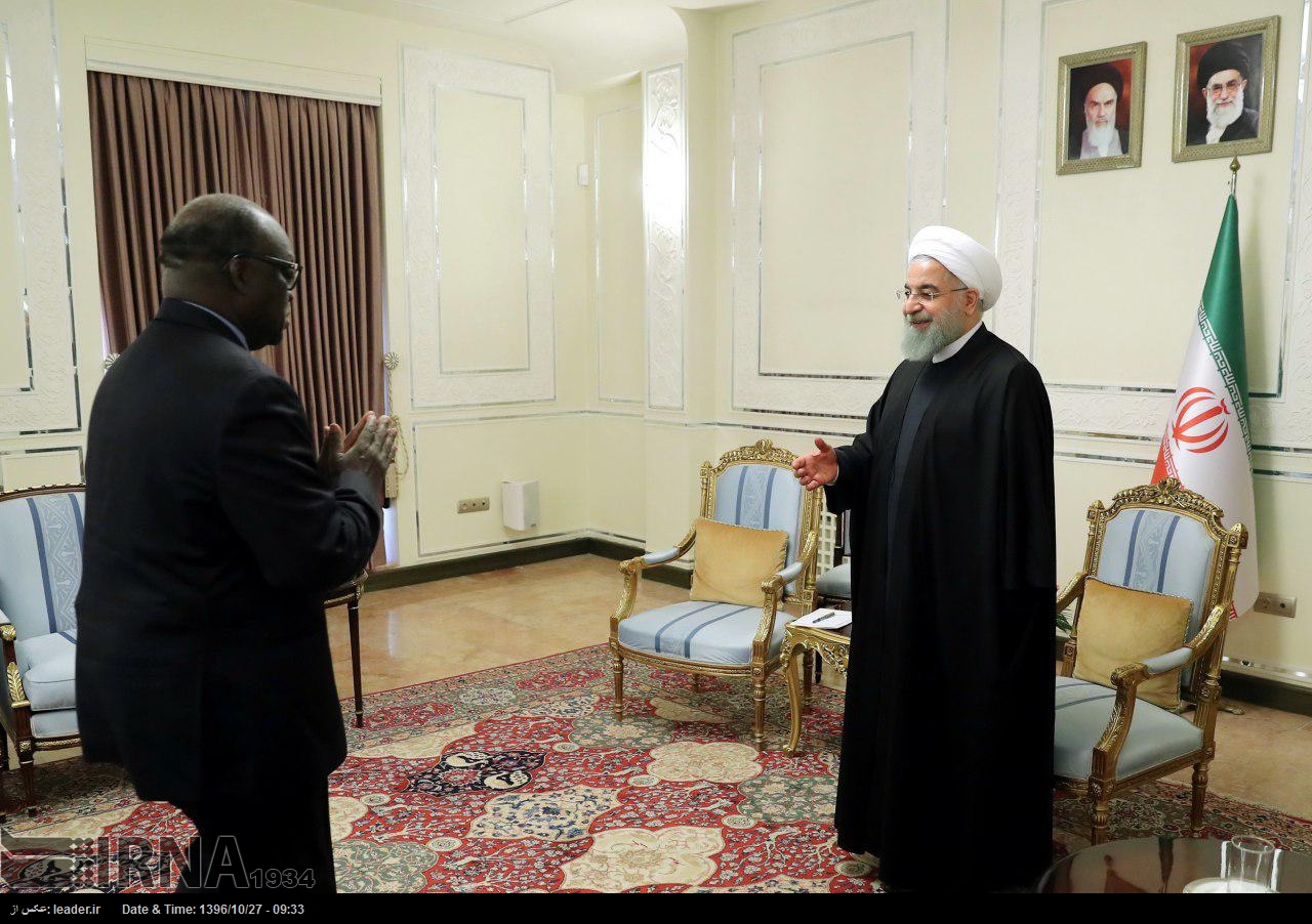 Ruhani: Trump’ın Afrika halkı ile ilgili sözleri üzücü, yanlış ve mahkumdur Ruhani: Trump’ın Afrika halkı ile ilgili sözleri üzücü, yanlış ve mahkumdur