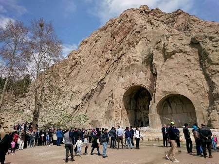 طاق بستان ترك نخورده است