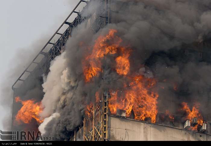 غمنامه راست‌قامتان پلاسکو