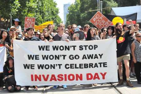تظاهرات دهها هزار نفر استراليايي براي تغيير روز ملي اين كشور