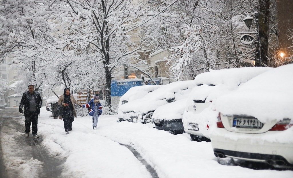 First snow blankets Tehran, many other Iranian cities