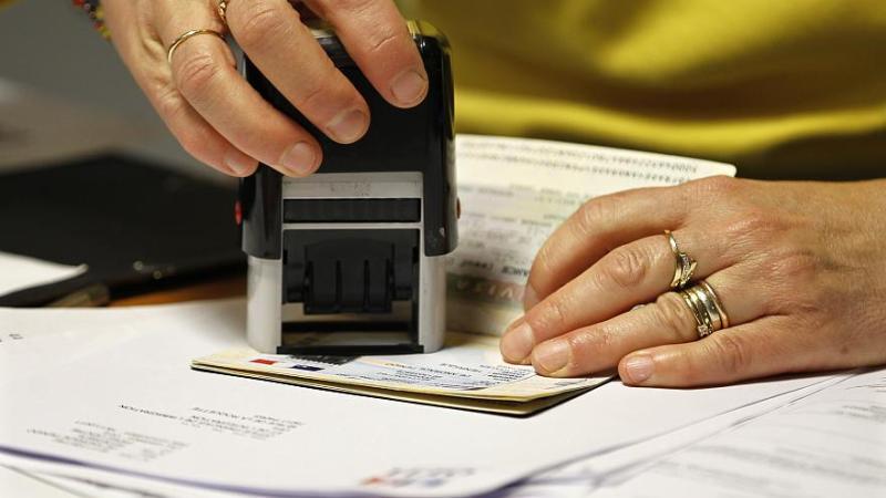 Iranians dissatisfied over French visa service: Euronews Iranians dissatisfied over French visa service: Euronews