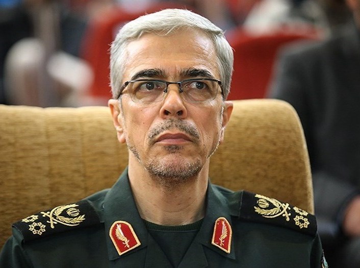 اللواء باقري: قواتنا المسلحة لن تسمح للعدو بالاقتراب من حدود قدرات البلاد الدفاعية والصاروخية اللواء باقري: قواتنا المسلحة لن تسمح للعدو بالاقتراب من حدود قدرات البلاد الدفاعية والصاروخية