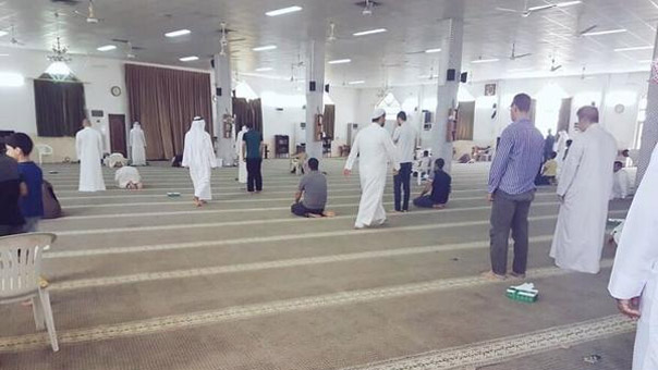 النظام البحريني يواصل منع إقامة أكبر صلاة الجمعة في الدراز للأسبوع الـ82 علي التوالي النظام البحريني يواصل منع إقامة أكبر صلاة الجمعة في الدراز للأسبوع الـ82 علي التوالي