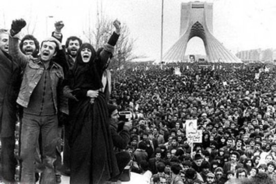 تا پای جان برای انقلاب اسلامی، تلاش خواهیم کرد