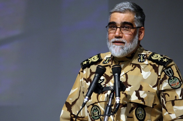 رئيس مركز الدراسات الاستراتيجية للجيش الايراني: أي إعتداء من جانب العدو سيلقي رداً صاعقاً رئيس مركز الدراسات الاستراتيجية للجيش الايراني: أي إعتداء من جانب العدو سيلقي رداً صاعقاً