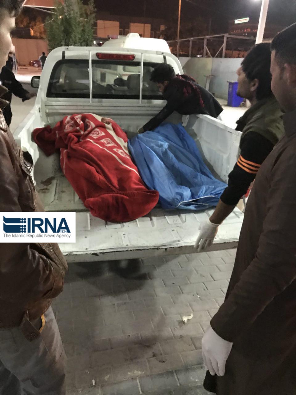 وفاة شخصین وتسجیل حالات اختناق لزوار ایرانیین فی حریق بفندق وسط النجف وفاة شخصین وتسجیل حالات اختناق لزوار ایرانیین فی حریق بفندق وسط النجف