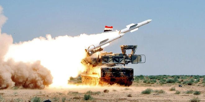 الدفاعات الجوية السورية تتصدي لهجوم إسرائيلي علي أحد المواقع بريف دمشق الدفاعات الجوية السورية تتصدي لهجوم إسرائيلي علي أحد المواقع بريف دمشق
