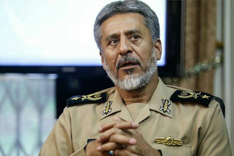 الادميرال سياري: تحقيق الاكتفاء الذاتي في المجال الدفاعي من منجزات الثورة الادميرال سياري: تحقيق الاكتفاء الذاتي في المجال الدفاعي من منجزات الثورة