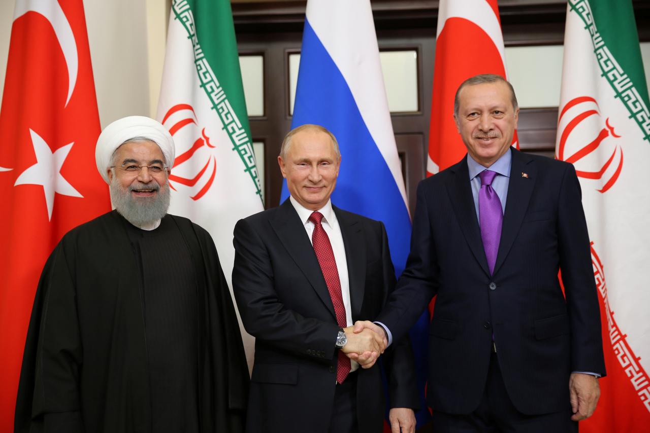 أردوغان وبوتين يتفقان علي عقد قمة روسية تركية إيرانية حول سوريا في إسطنبول أردوغان وبوتين يتفقان علي عقد قمة روسية تركية إيرانية حول سوريا في إسطنبول