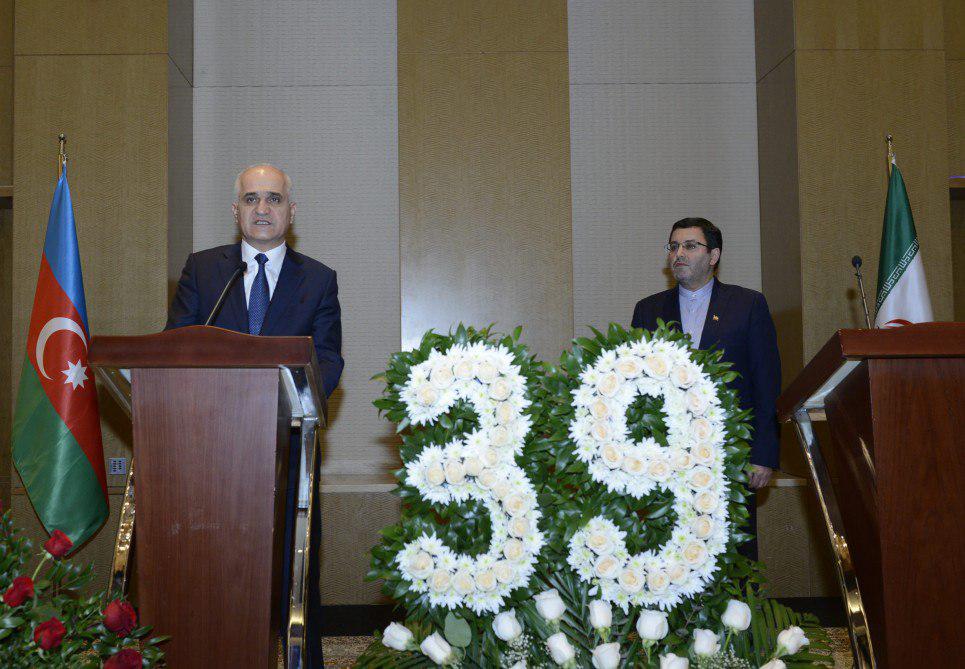 وزیر الاقتصاد الاذربیجانی: التبادل التجاری مع ایران ارتفع بنسبة 30 بالمائة وزیر الاقتصاد الاذربیجانی: التبادل التجاری مع ایران ارتفع بنسبة 30 بالمائة