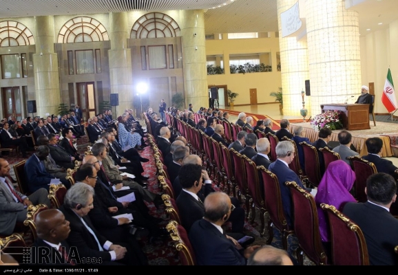 روحاني : يجب انتهاج الحوار والاساليب السياسية لحل القضايا الاقليمية وترسيخ الاستقرار في المنطقة روحاني : يجب انتهاج الحوار والاساليب السياسية لحل القضايا الاقليمية وترسيخ الاستقرار في المنطقة