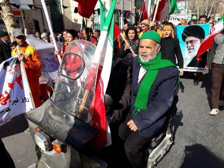 جلوه های عشق به نظام اسلامی در راهپیمایی 22 بهمن در زادگاه امام راحل