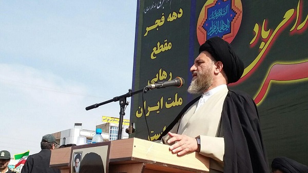 رهبری امام، وحدت و شهادت طلبی رمز پیروزی انقلاب بود