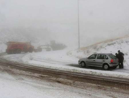 بارش برف و باران در 9 استان/تردد درجاده با زنجیر چرخ امكان پذیراست