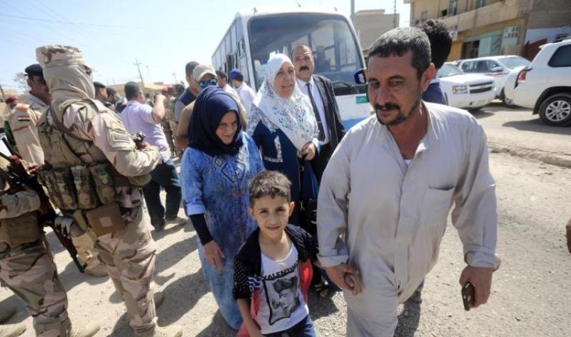 الاف النازحين العراقيين يعودون الي تلعفر وديالي الاف النازحين العراقيين يعودون الي تلعفر وديالي