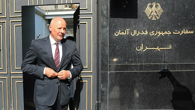 ألمانيا تعلن إستعدادها للمساعدة في حادث سقوط الطائرة الإيرانية ألمانيا تعلن إستعدادها للمساعدة في حادث سقوط الطائرة الإيرانية
