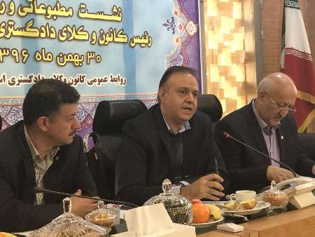 رییس کانون وکلای اصفهان: ترویج فرهنگ وکالت، پرونده های قضایی را کاهش می دهد