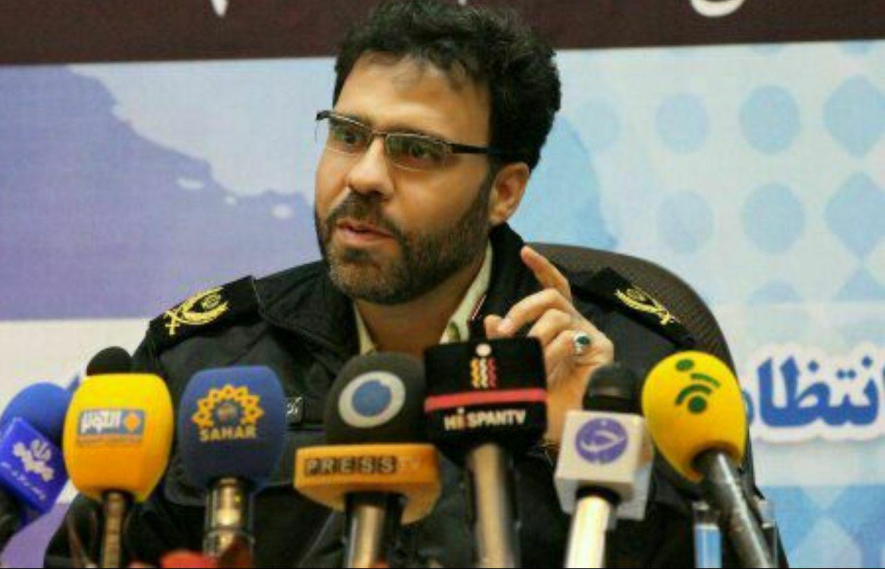 الامن الداخلي الايراني يعلن اعتقال 60 شخصا في احداث شارع باسداران بطهران الامن الداخلي الايراني يعلن اعتقال 60 شخصا في احداث شارع باسداران بطهران