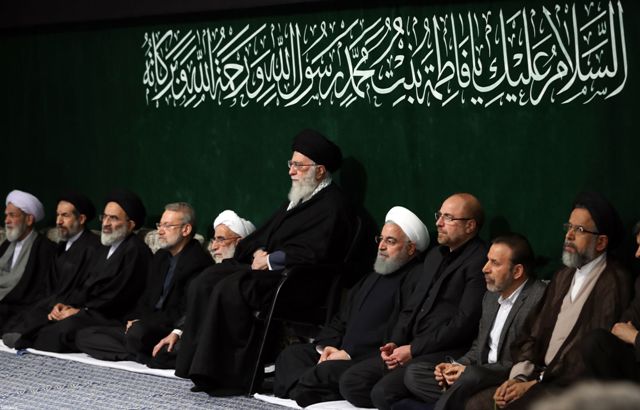 اقامة الليلة الخامسة والاخيرة من مراسم العزاء بذكري استشهاد فاطمة الزهراء (س) اقامة الليلة الخامسة والاخيرة من مراسم العزاء بذكري استشهاد فاطمة الزهراء (س)