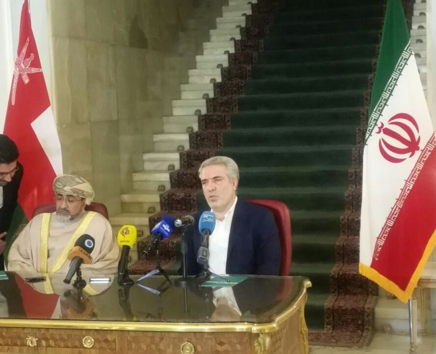 مساعد رئيس الجمهورية: إيران وعمان تتفقان علي تطوير السياحة البحرية مساعد رئيس الجمهورية: إيران وعمان تتفقان علي تطوير السياحة البحرية