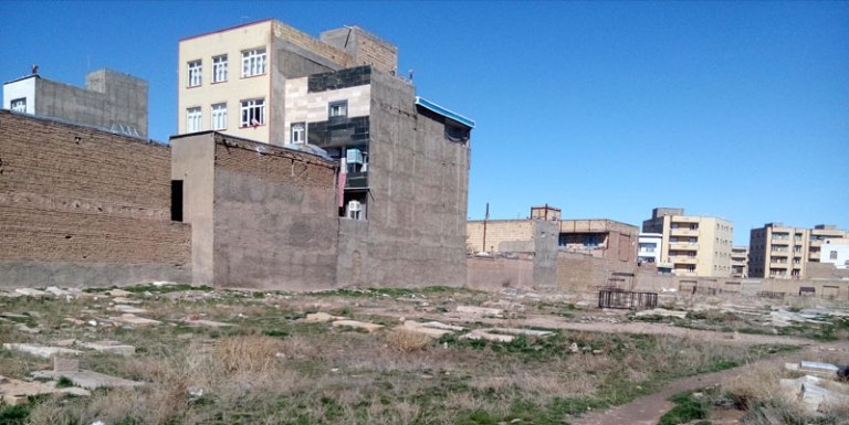 دفن گورستان های تاریخی تبریز در زیر خاك فضای سبز دفن گورستان های تاریخی تبریز در زیر خاك فضای سبز