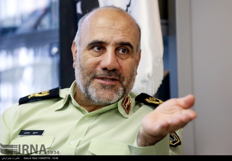 رئيس شرطة طهران: مثيرو الشغب في شارع باسداران تم توجيههم من الخارج ومن قبل المواقع المعادية للنظام رئيس شرطة طهران: مثيرو الشغب في شارع باسداران تم توجيههم من الخارج ومن قبل المواقع المعادية للنظام