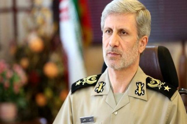وزير الدفاع: الاعداء يركزون علي إضعاف قدرات ايران الدفاعية وزير الدفاع: الاعداء يركزون علي إضعاف قدرات ايران الدفاعية