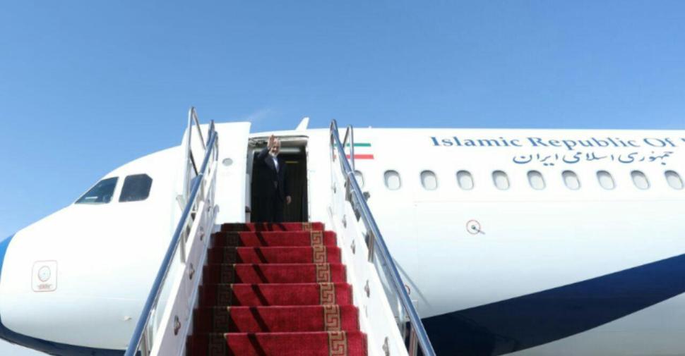 ظريف يغادر بلغراد متوجها الي صوفيا ظريف يغادر بلغراد متوجها الي صوفيا