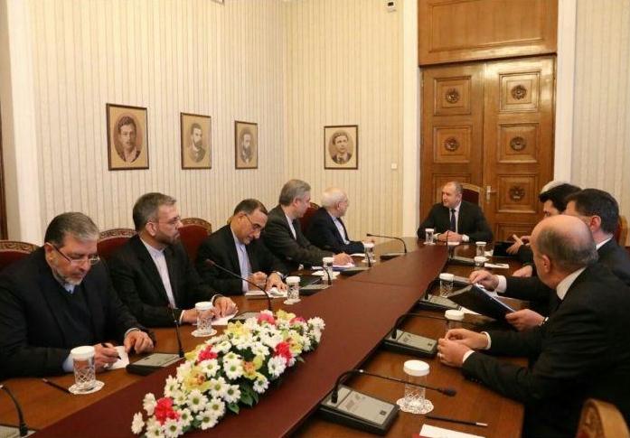 الرئيس البلغاري: تعزيز العلاقات الاقتصادية مع ايران يأتي ضمن اولويات بلغاريا الرئيس البلغاري: تعزيز العلاقات الاقتصادية مع ايران يأتي ضمن اولويات بلغاريا