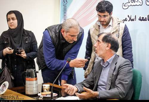 باهنر: ظریف از قوی ترین وزرای خارجه بعد از پیروزی انقلاب است