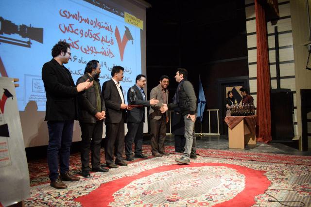 دانشگاه با ابزار هنري به بررسي مسائل جامعه مي پردازد دانشگاه با ابزار هنري به بررسي مسائل جامعه مي پردازد