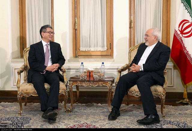 Zarif-Takeo Mori-Treffen: Atomabkommen und Wirtschaftsbeziehung auf der Agenda Zarif-Takeo Mori-Treffen: Atomabkommen und Wirtschaftsbeziehung auf der Agenda