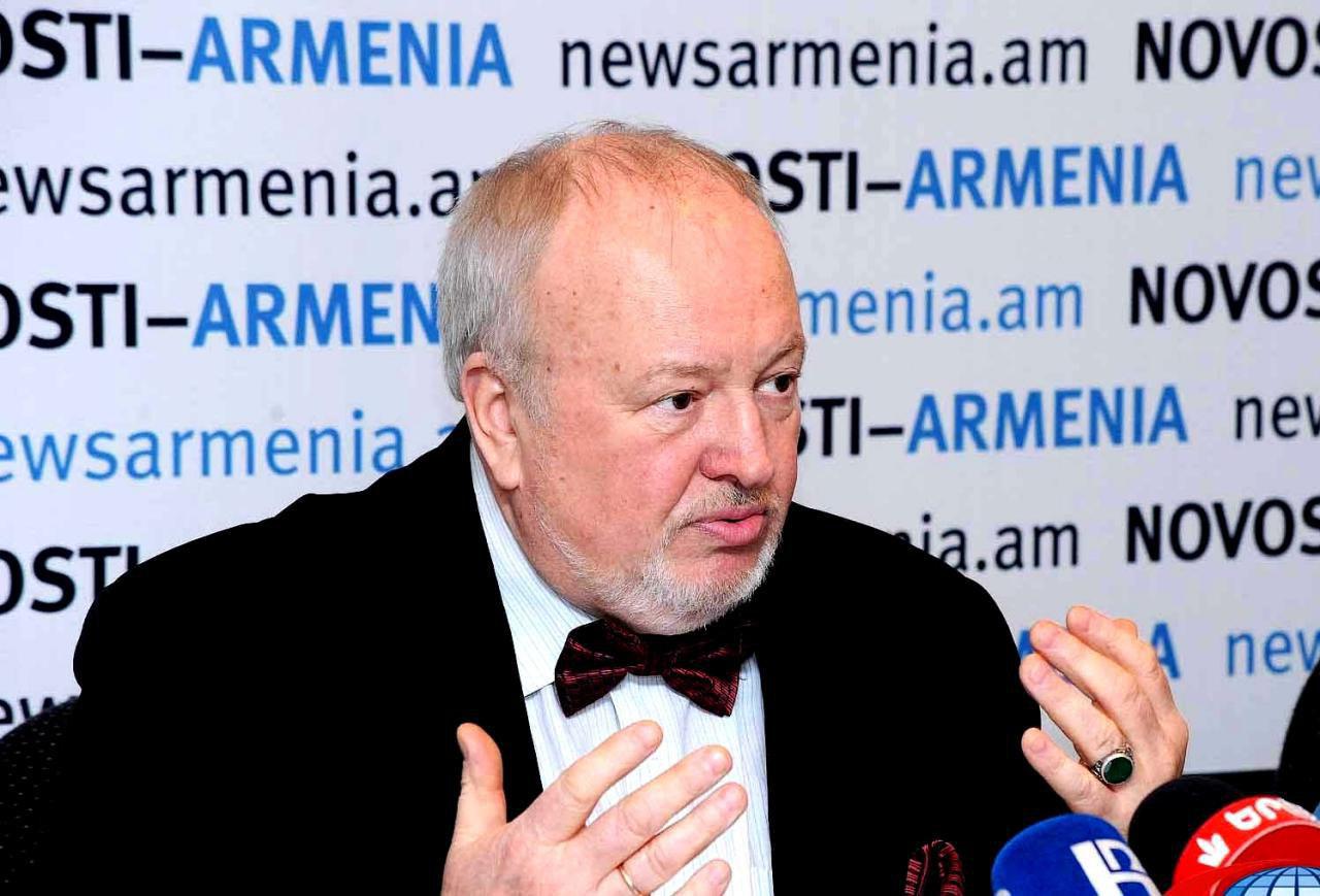 Russischer Experte versichert, dass Iran den Fall von Syrien und Irak verhindert hat Russischer Experte versichert, dass Iran den Fall von Syrien und Irak verhindert hat