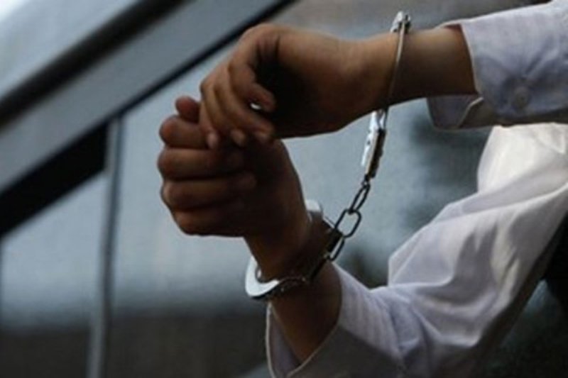 سارق 2 بانك در مشهد دستگير شد سارق 2 بانك در مشهد دستگير شد
