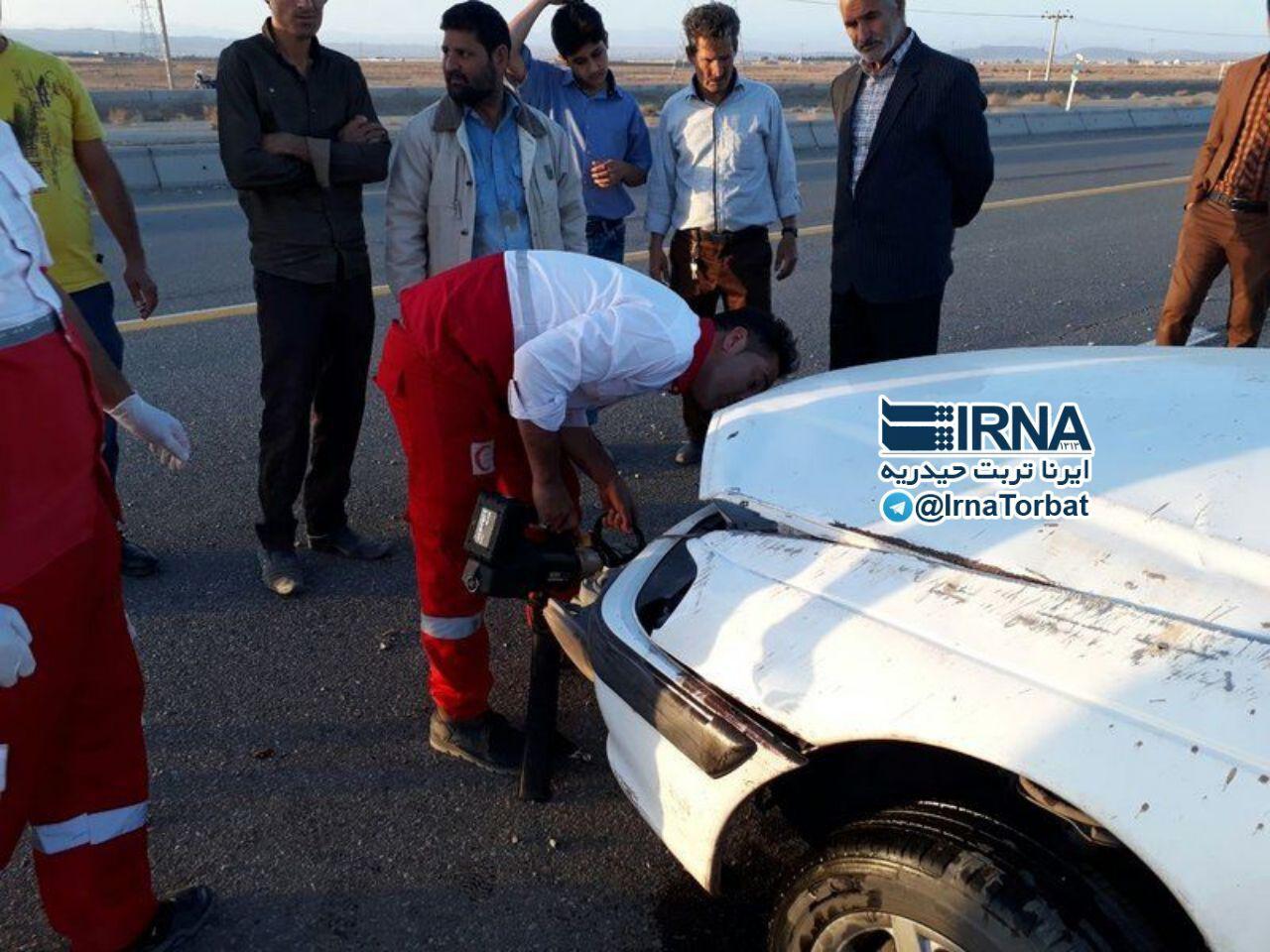 واژگوني پژو پارس در مه ولات 5 مصدوم بر جاي گذاشت واژگوني پژو پارس در مه ولات 5 مصدوم بر جاي گذاشت