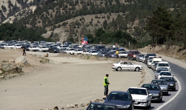 جاده های مازندران رنگ نوروزی به خود گرفت