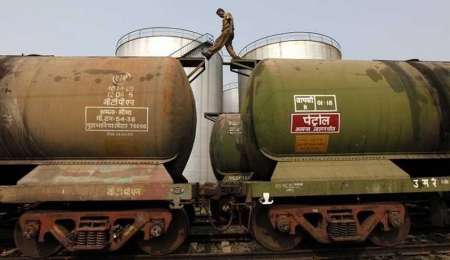 عربستان به دنبال جاي پاي بيشتر در بازار سوخت هند
