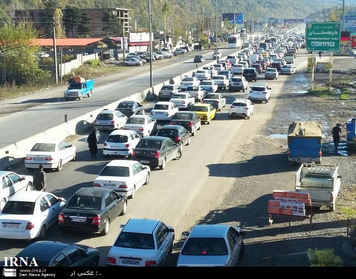 ترافیك در جاده های مازندران سنگین است