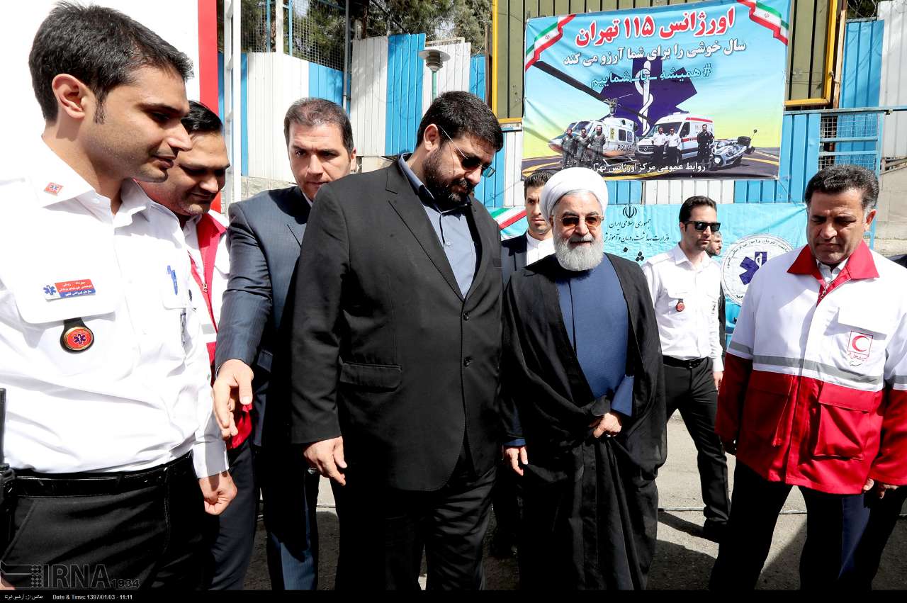الرئيس روحاني يحل ضيفا علي مقر وحدة للطوارئ والإسعاف