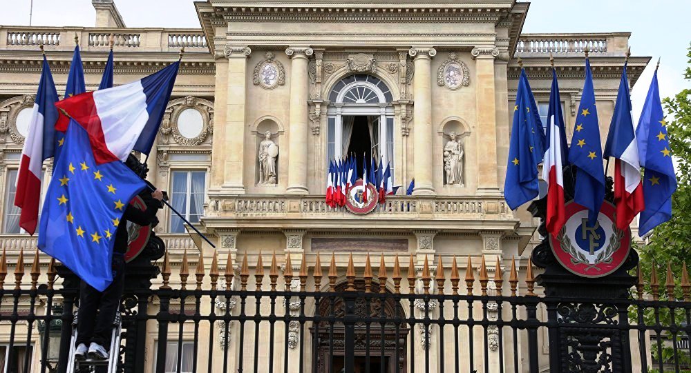 Frankreich betont Einhaltung des Iran-Atomabkommens Frankreich betont Einhaltung des Iran-Atomabkommens