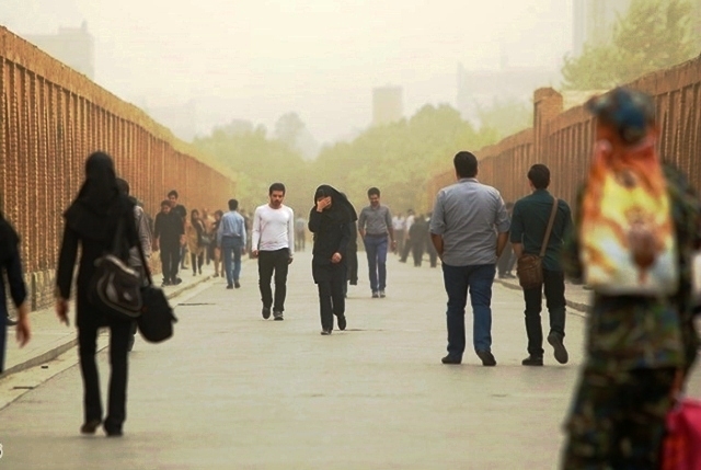 وزش باد به نسبت شديد در استان اصفهان پيش بيني مي شود